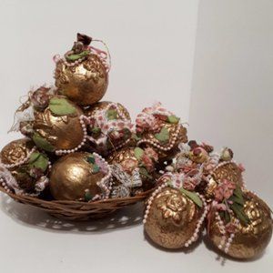 Vintage Christmas Tree Ornaments,  Victorian Style Tree Ornaments,  15  Pieces m
